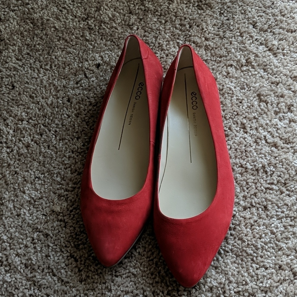 Ecco Flats